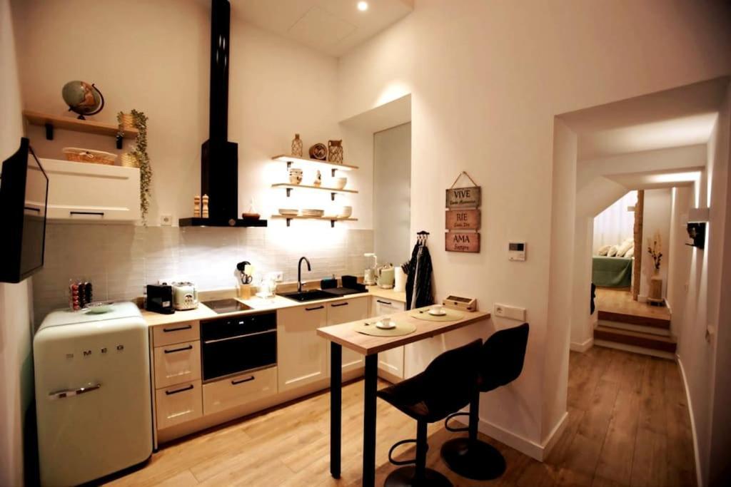 Mini Hotel In The Heart Of Sevilla For Exclusive Usage Экстерьер фото